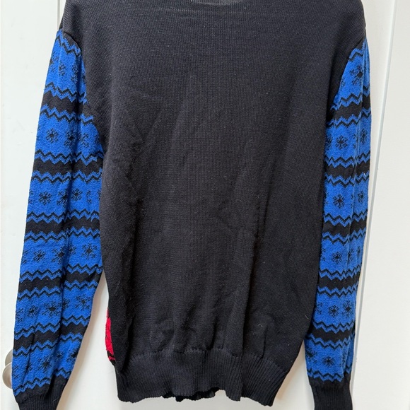 Men’s Netflix Stranger Things Black and Blue Sweater—Size L - Picture 7 of 8